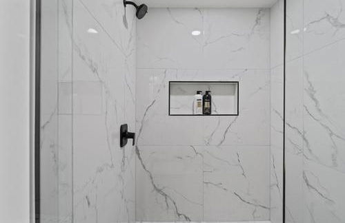 All-New Luxe Stay Views, Sauna & Hot Tub villa - Foto 67