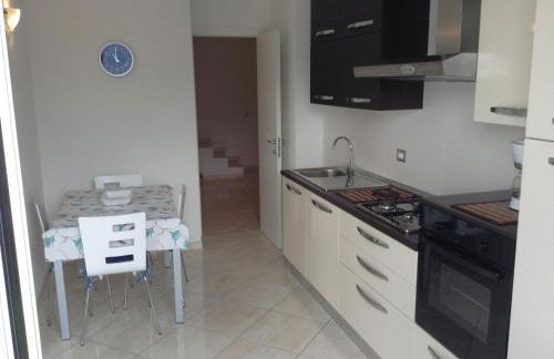 Apartment mit Terrasse und tollem See- und Bergblick by Interhome - Foto 12