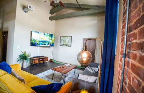 Industrial Escape 2bd 2bath - Photo 22