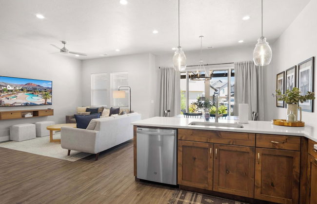 Coral Paradise Community Pool - Photo 14