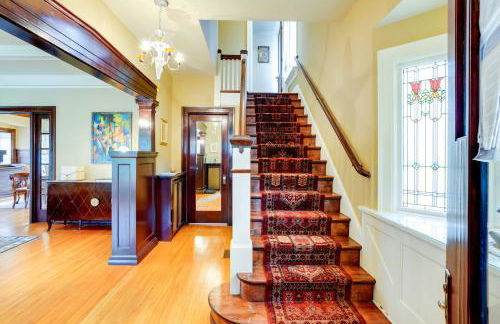 Charming MPLS Home with Patio - Walk to Uptown! - Foto 5