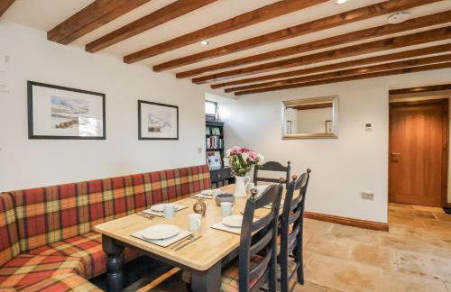 Chestnut Barn - Photo 17