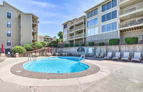 Lakefront Osage Beach Condo with Balcony and Pool - Photo 23