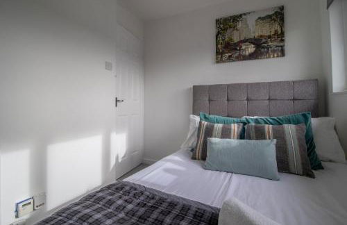 Spacious 2-Bed City Home Free Parking & Stadiums - Foto 28