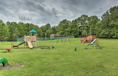 Fire Pit and Games! Secluded Chalet 30 Mi to Montage - Foto 41