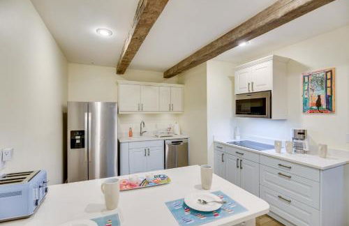 French Château Near Beaches, Mystic and Casinos! - Foto 5