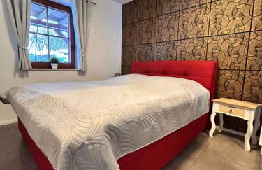 Ferienwohnung mit Gartennutzung, Garage und Wallbox - Foto 1