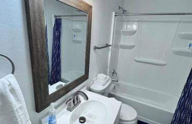 Downtown and Near, I-95. Pet Yes - Photo 42