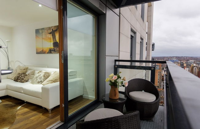 Live in Leeds Sky Penthouse - Photo 29