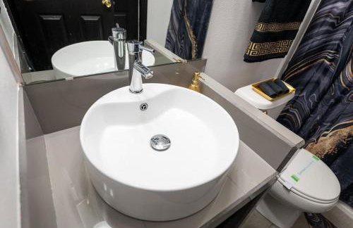 10 Mins to Disney - New luxury furniture - 16 guests - Foto 44