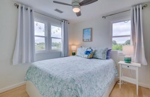 Cozy Narragansett Cottage with Dock and Outdoor Shower - Photo 13