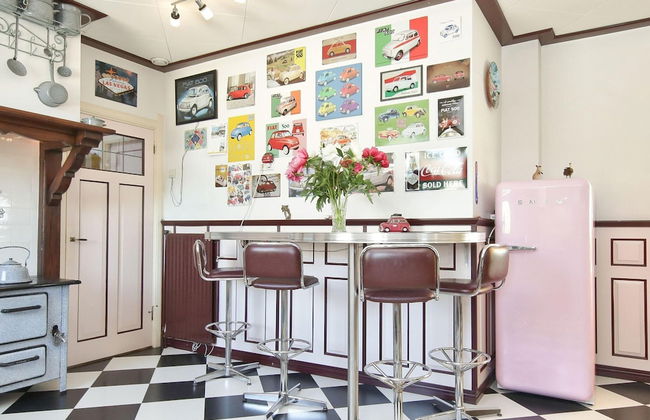 Characteristic Country House With Wellness - Foto 12