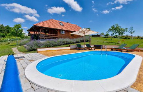 2 Bedroom Amazing Home In Lepoglava - Foto 7