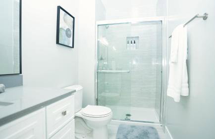 Modern Spacious 5BR Retreat -Games & Large Yard - Foto 20