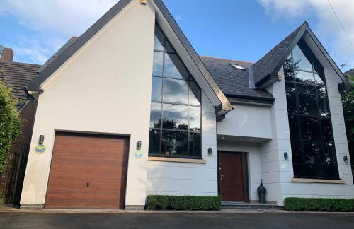 Luxury 5 Bed All En-Suite Cinema Room - Foto 14