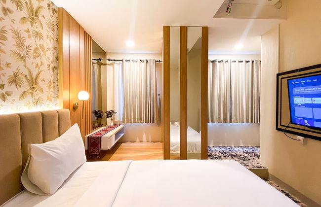 Comfy and Modern Look 1BR LRT City Jatibening Apartment - Foto 5