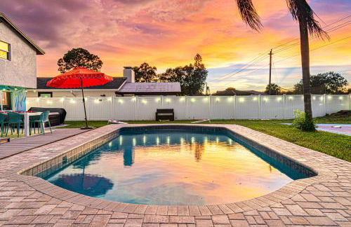 NEW-Heated Pool-Pickleball-Hot Tub-Movie Theater-Game Room-Playset-Basketball-10 Beds - Foto 73