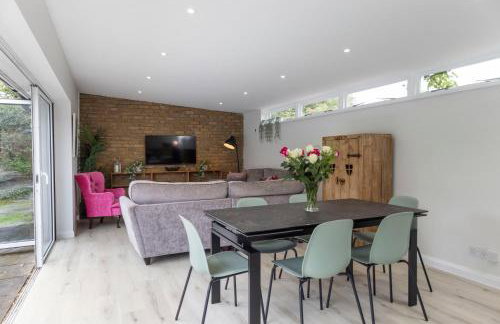 The Bungalow, near Reigate - Foto 1