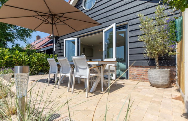 Nice Countryside Home With Garden - Photo 24