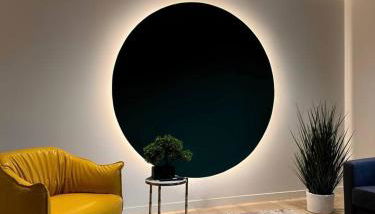 KING BED •Private Patio&Parking•Sophisticated Stay - Foto 2