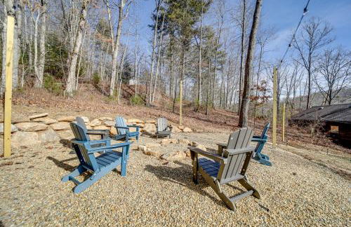 Boat Dock and Fire Pit! Woodsy Lake Glenville Cabin - Foto 33