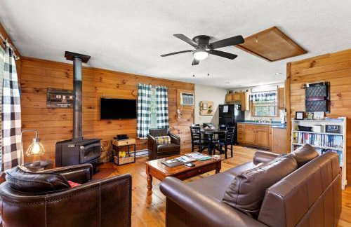 Heavenly Hideaway- Hot Tub, Firepit, Covered Patio - Foto 12