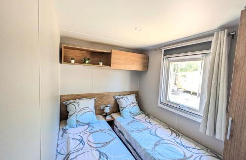 Bungalow neuf 40 m2 tout confort avec piscine proche des plages et lac - Foto 12