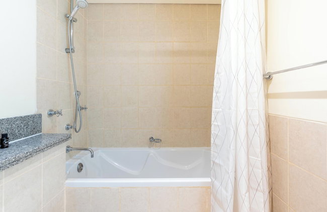 Lux BnB I Turia Tower I Lake & Garden View - Foto 26