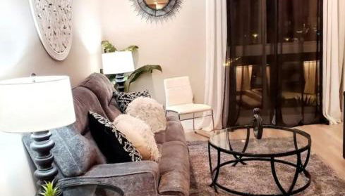 Spacious 2 bed 2 bath, Pool, Hottub, Wifi, 24 hr Fitness, Parking - Foto 4