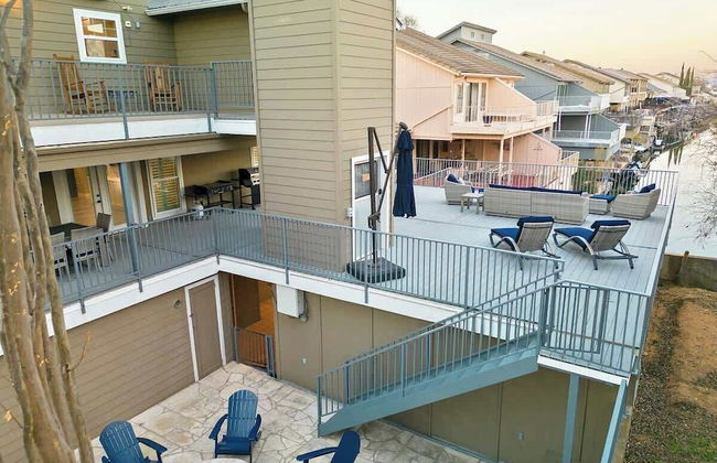 Luxury on Lake LBJ With Hot Tub Firepit & Boat Slip - Foto 43