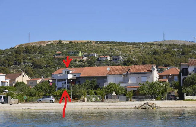 Beachside Apartment - Sleeps 5, Parking & Views - Foto 31