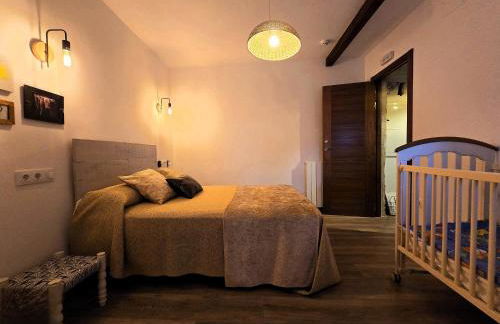 Entreacebedas rural&vacaciones, alojamientos con jardín PRIVADO, barbacoa y chimeneas - Foto 68