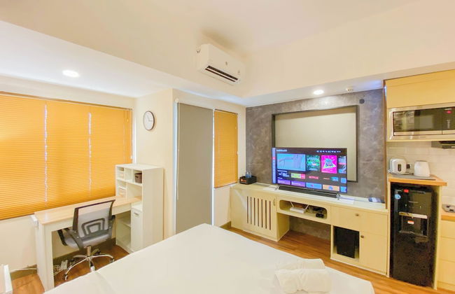 Minimalist and Cozy Studio LRT City Jatibening Apartment - Photo 9