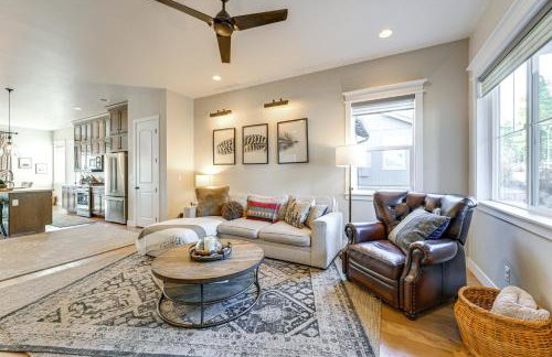 Hot Tub and Fire Pit Modern Flagstaff Home - Foto 1