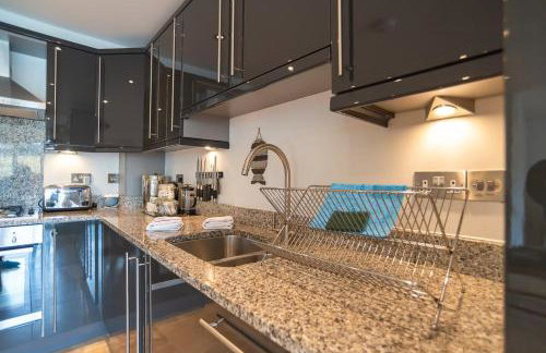 Trewhiddle Retreat V25 by Together Travel - Luxury 4-Bedroom Villa - Foto 14