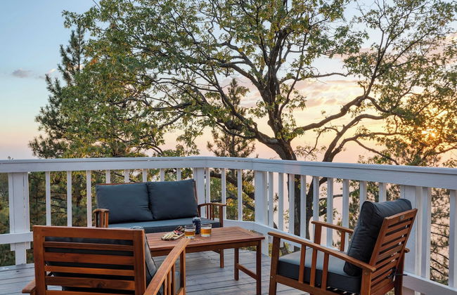 Views, Hot Tub, Firepit, Game Room, Playground Enchanted Forest by Avantstay - Foto 5