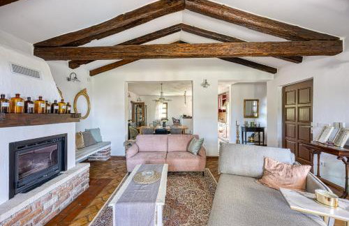 Villa Aryana With Pool - Happy Rentals - Foto 9