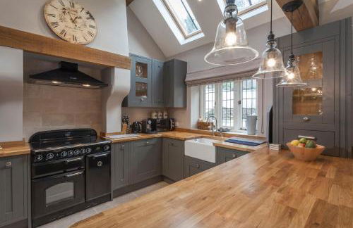 Three Little Pigs Luxury Cottage - Photo 27