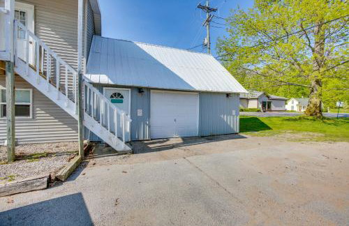 Charming Lake Ann Apartment - Walkable Location! - Foto 23