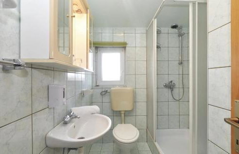 Nice Home In Nadin With Wifi - Photo 49