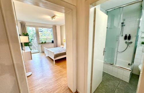 Pempelfort, zentral, Balkon, zu Fuß zur Kö & Stadt, Netflix - Foto 11