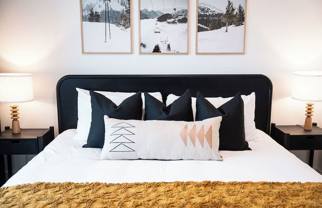 The Selkirk House by Revelstoke Vacations - Photo 3