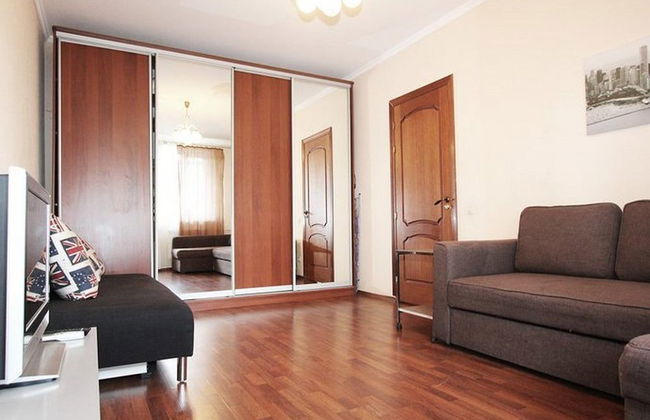 ApartLux Yaroslavskaya - Photo 1