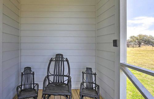 Spacious Texas Getaway with Fire Pit and Pond! - Foto 33