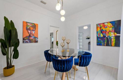 Coco's Cozy Cabana - Hot Tub Walk to Downtown - Foto 11