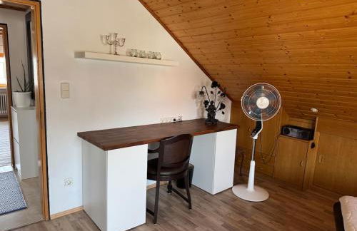 Möblierte 2-Zimmer-Dachwohnung - Foto 3