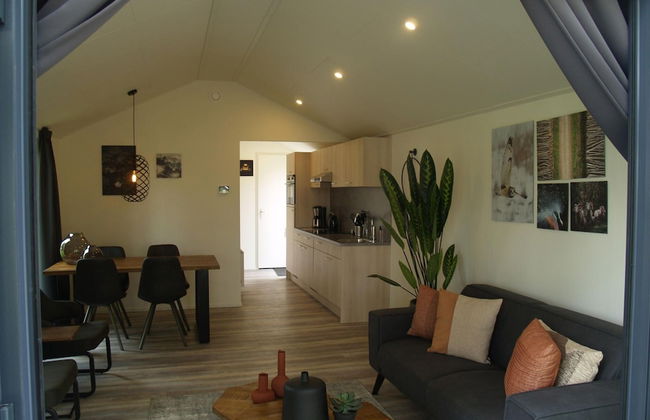 Comfortable Chalet, in a Beautiful Holiday Park - Foto 7