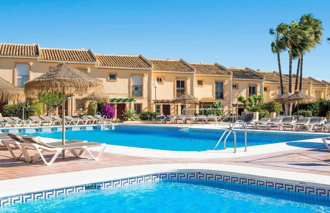 Ramada Hotel & Suites by Wyndham Costa del Sol - Foto 1