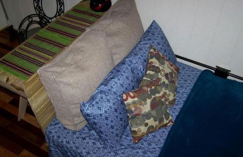 Cozy Wood Shed Tiny House Near Old Hickory Lake w/ Full Kitchen, Fire Pit & Breakfast - Foto 32