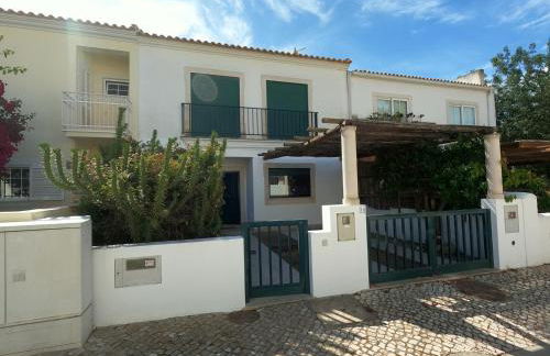 Algarve, 4 Bedrooms Independent House, Pêra - Photo 1